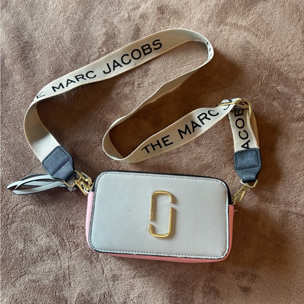 Marc Jacobs Two-Tone Snapshot Camera Bag - Cream & Black